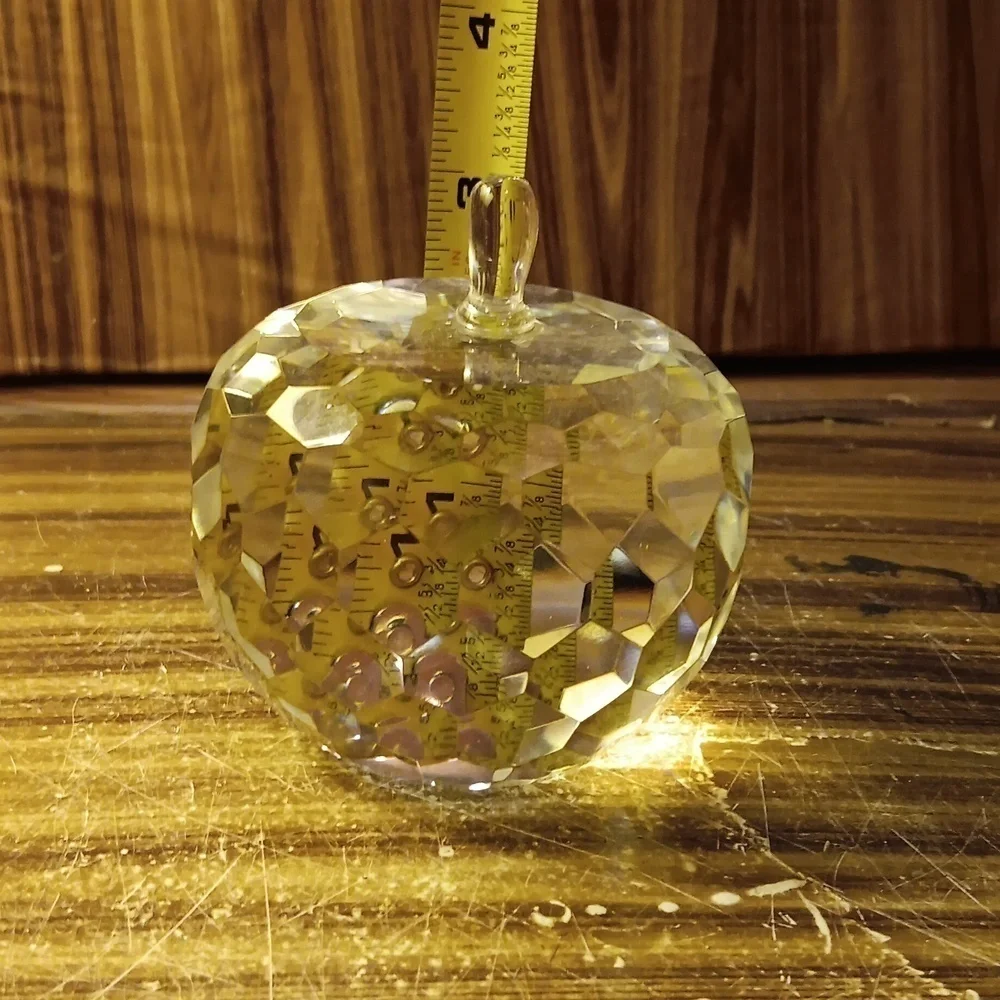 Vintage Oleg Cassini crystal paperweight apple 🍎